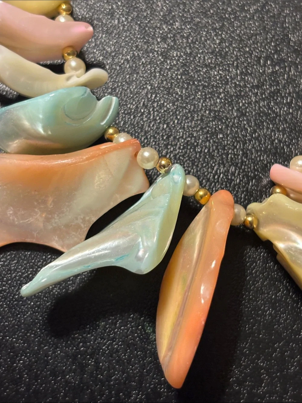 Pastel‎ Shell Drop Necklace and Earrings Cream and Multicolor MOP Chip Necklace
